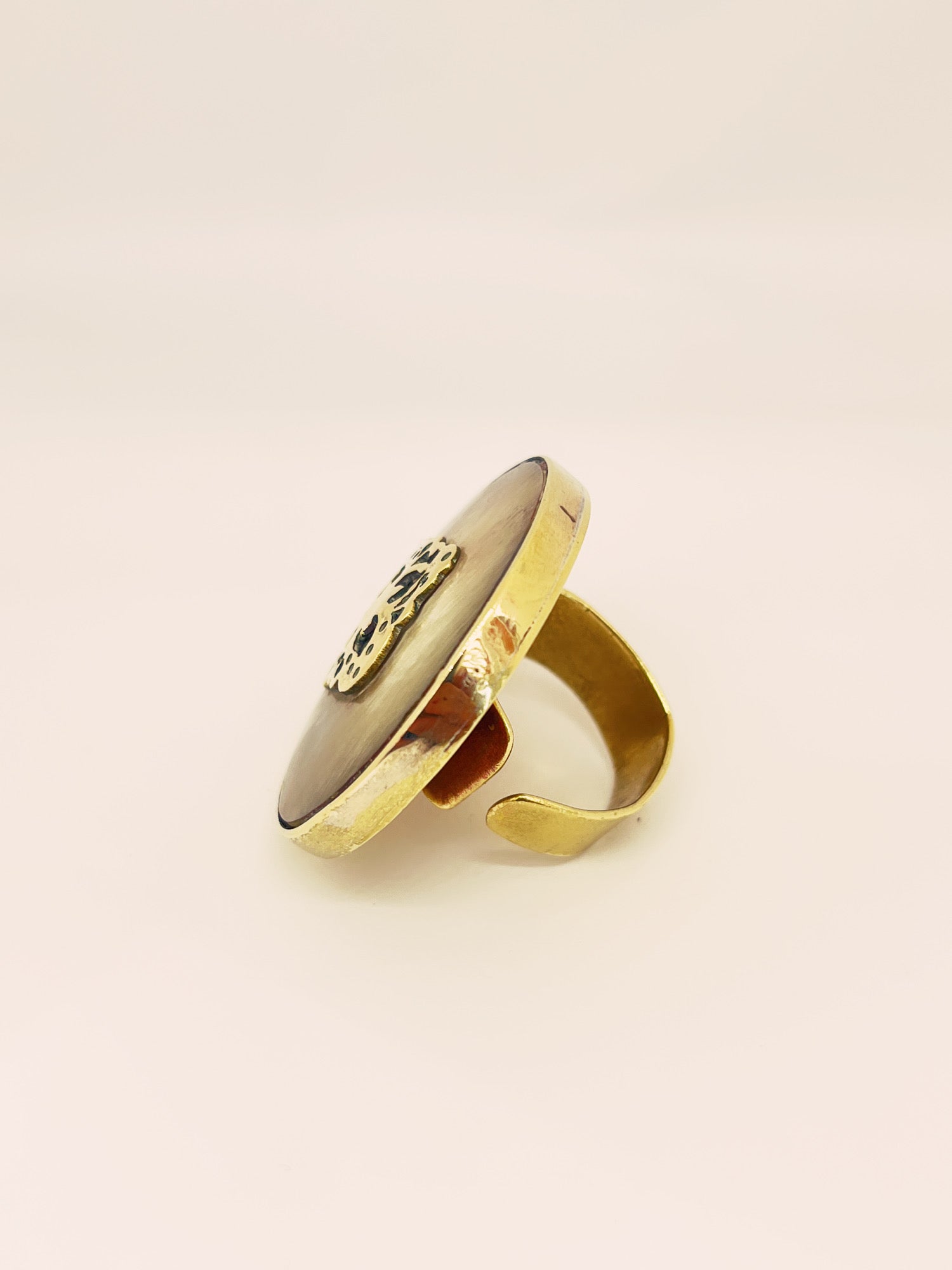 Anillo cacho de buey con bronce ajustable