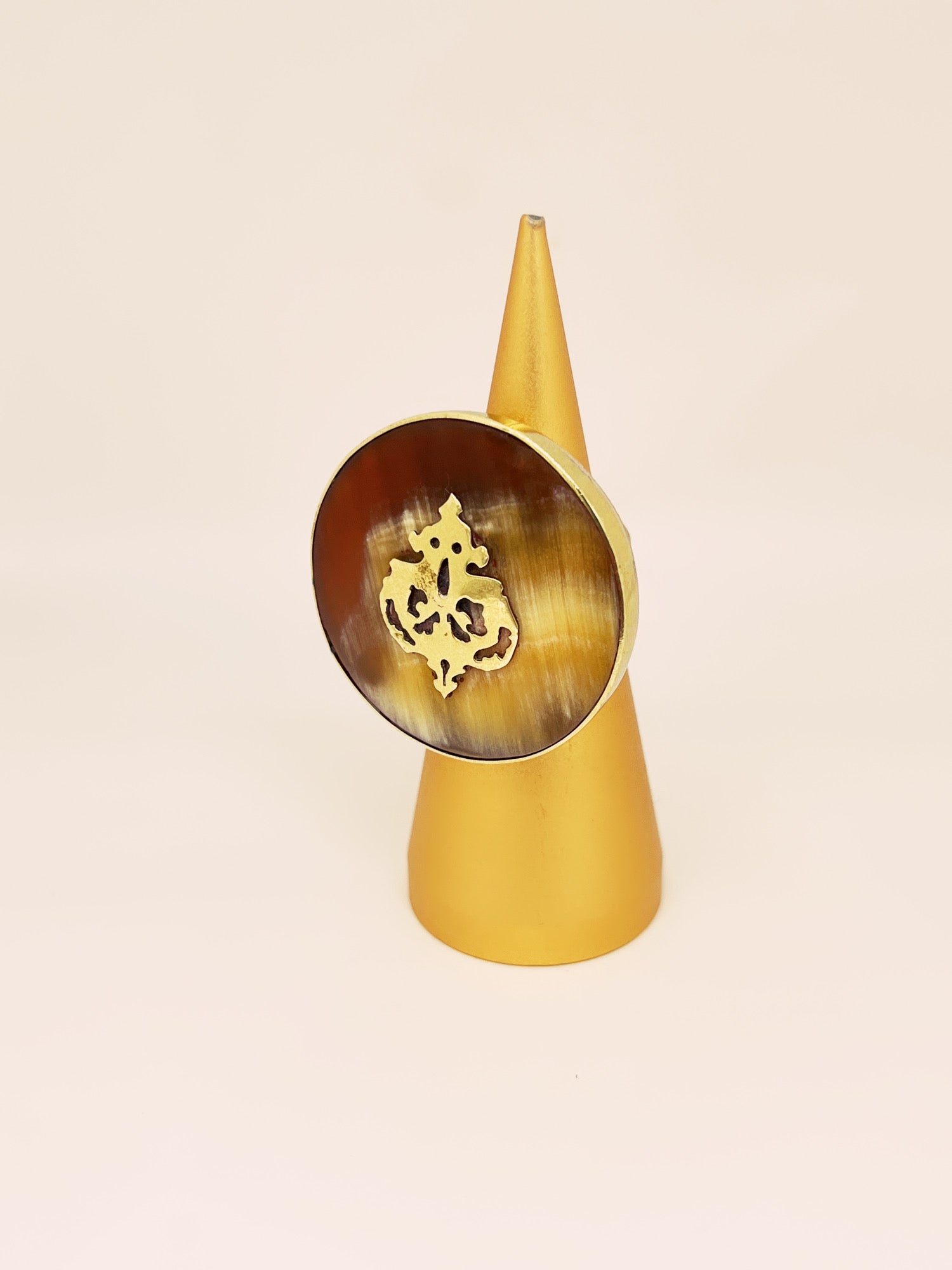Anillo cacho de buey con bronce ajustable