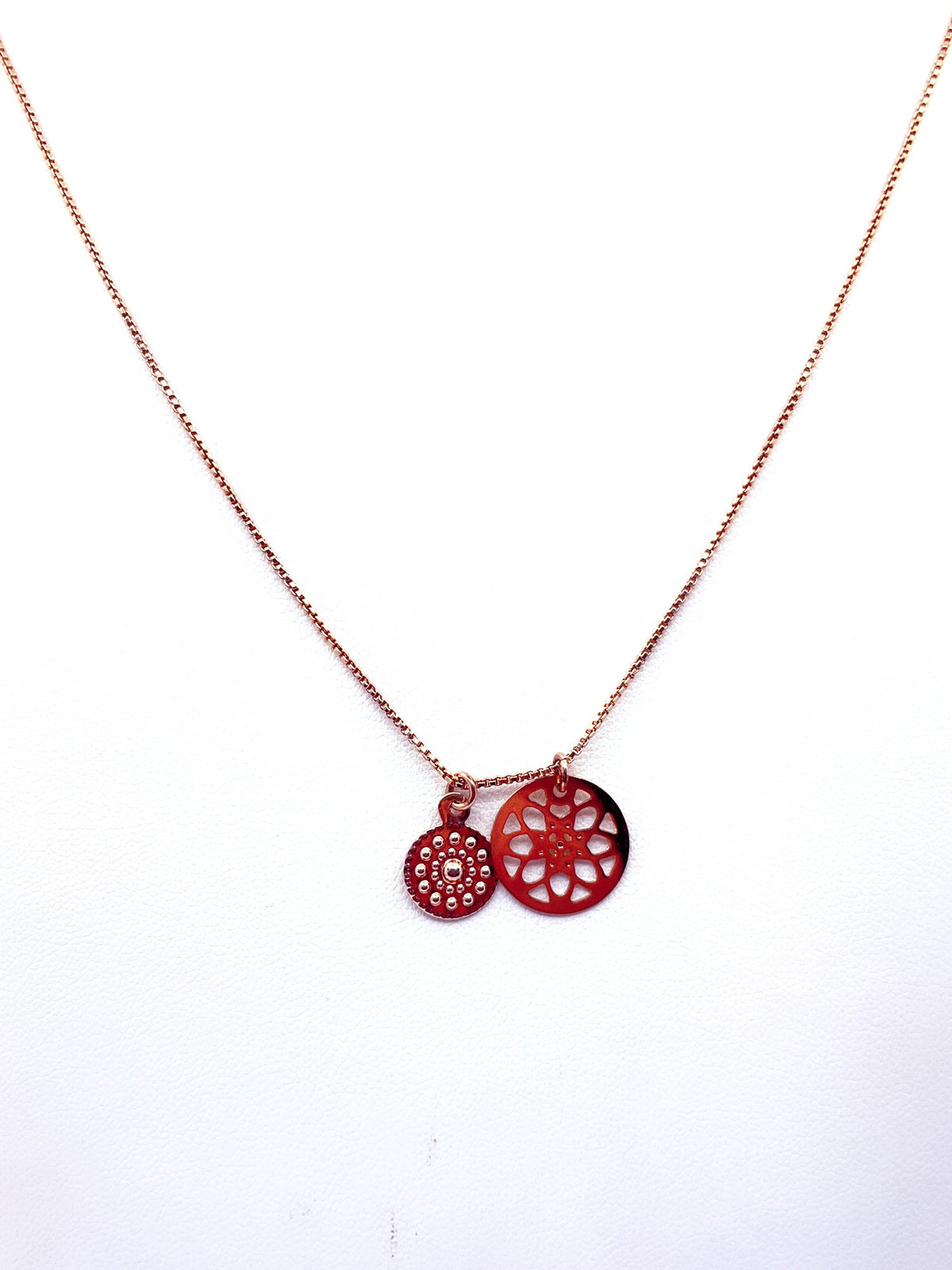 Collar mandalas baño oro rosado