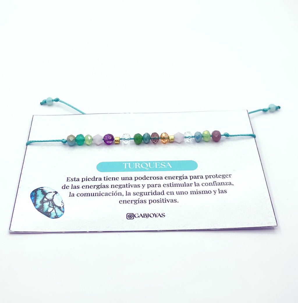 Pulsera de cristales multicolor de 4 mm con macramé y baño de oro amarillo