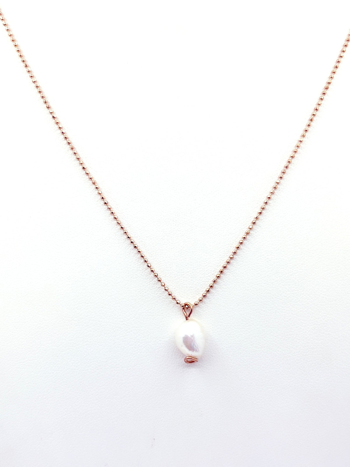 Collar con perla de rio baño oro rosado