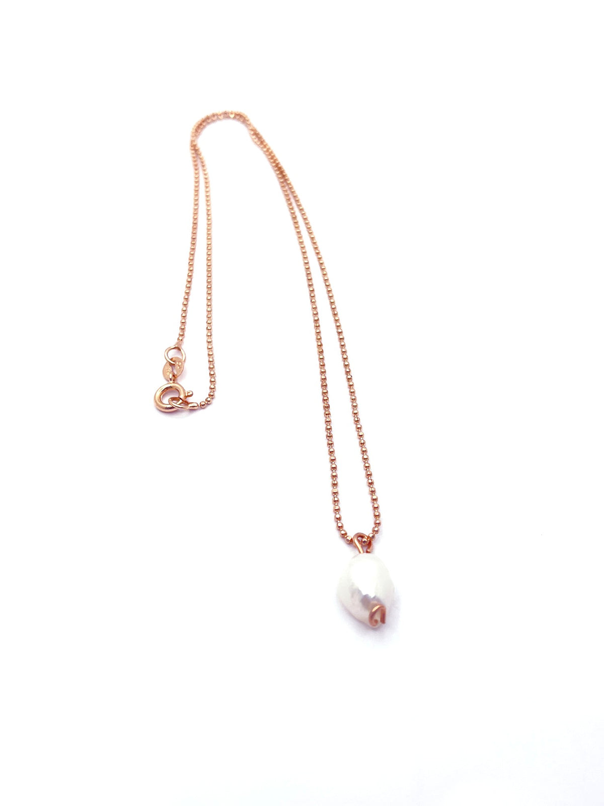 Collar con perla de rio baño oro rosado