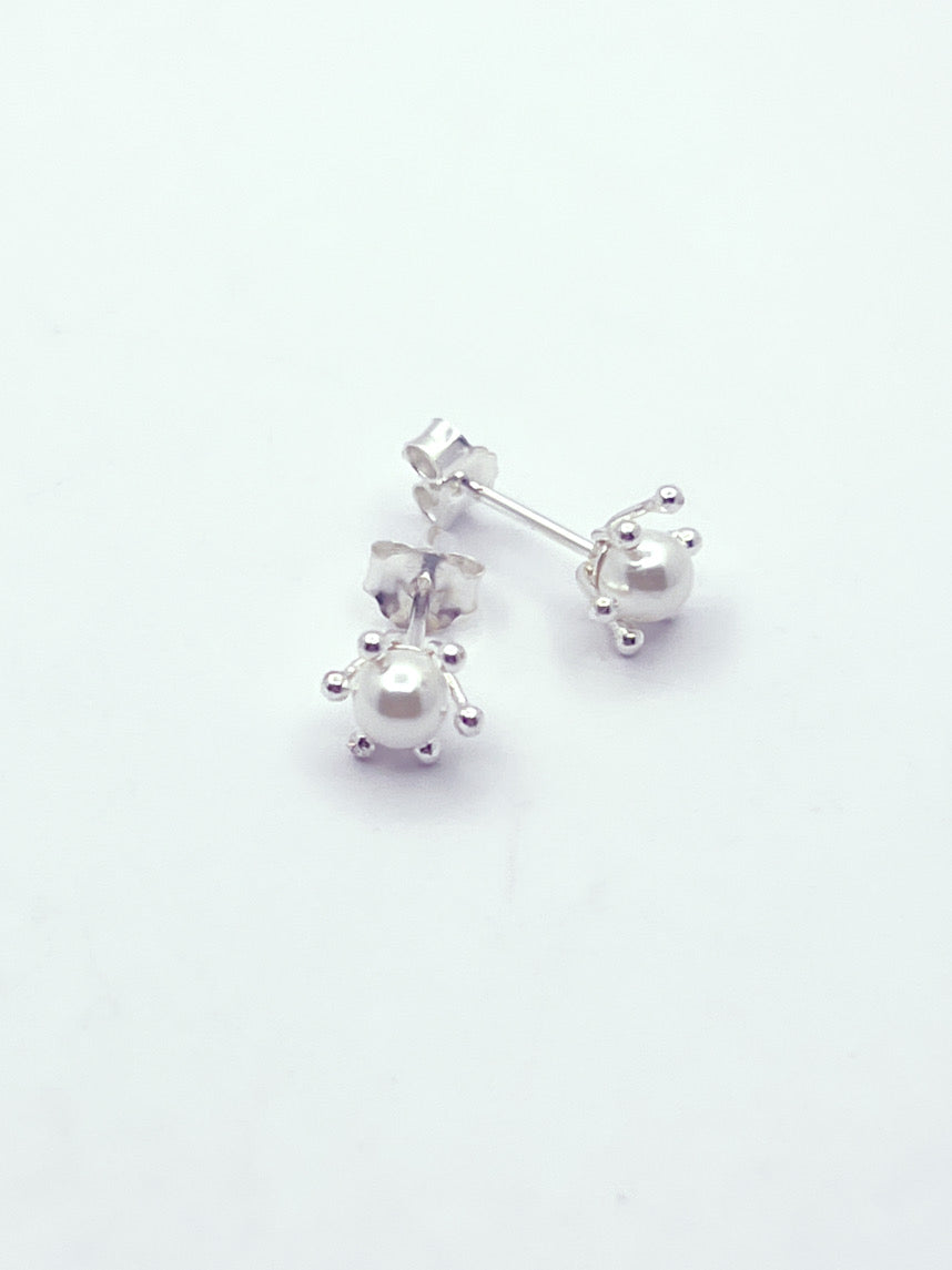 Aros pistilo perla blanca