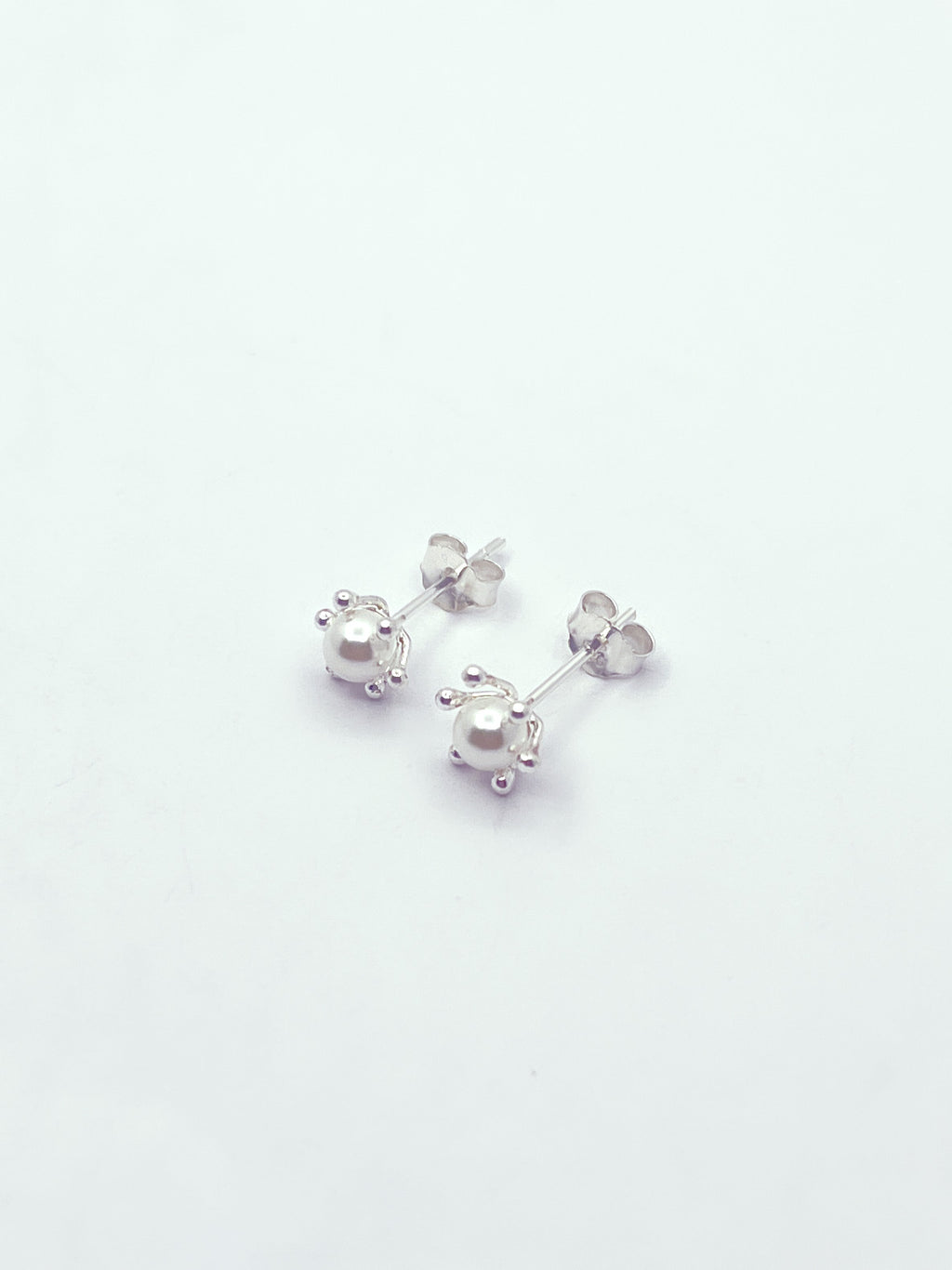 Aros pistilo perla blanca