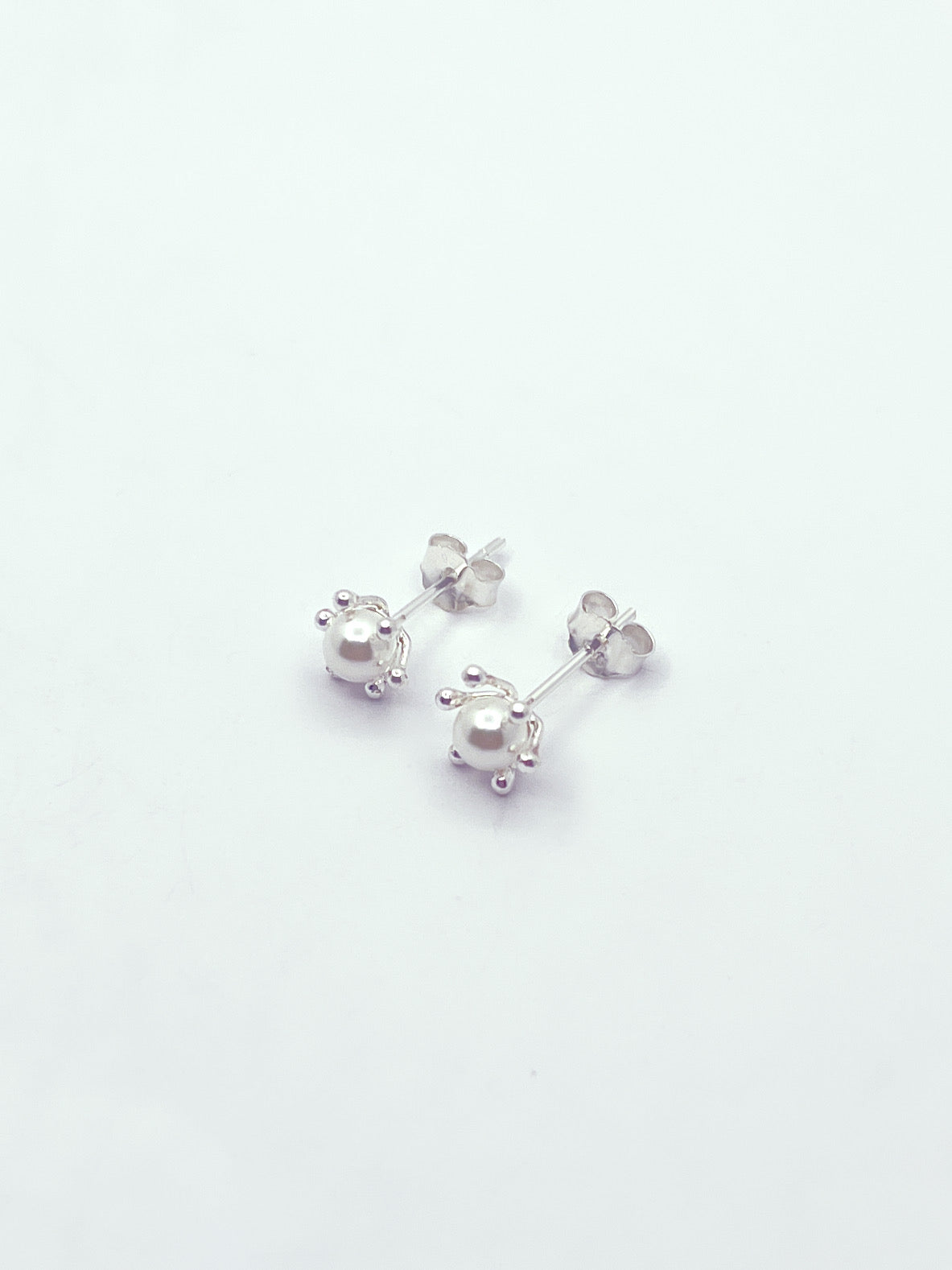Aros pistilo perla blanca