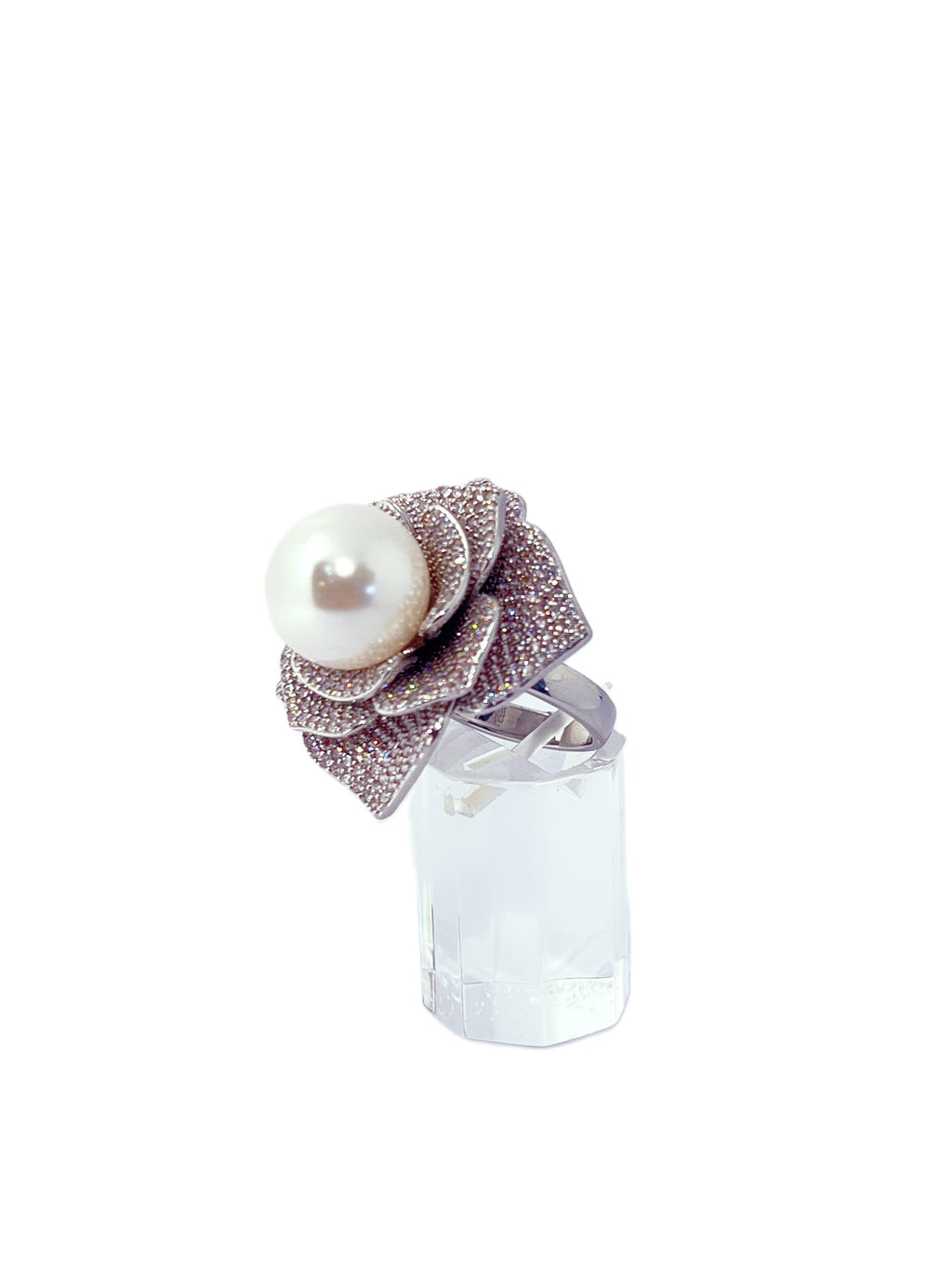 Anillo baño oro blanco flor microcircon y perla