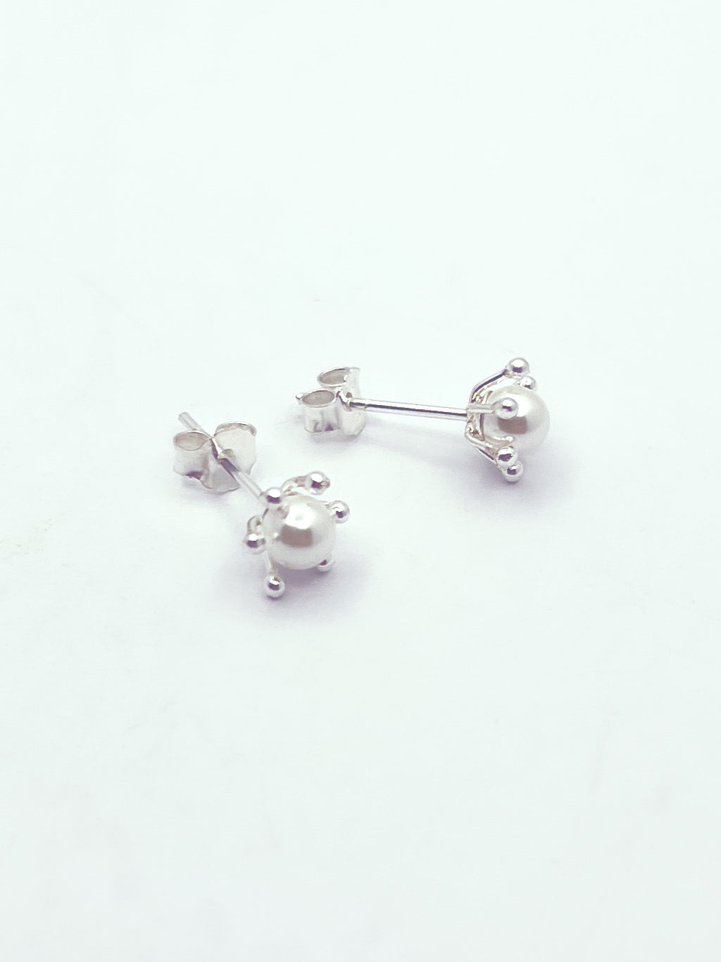 Aros pistilo perla blanca