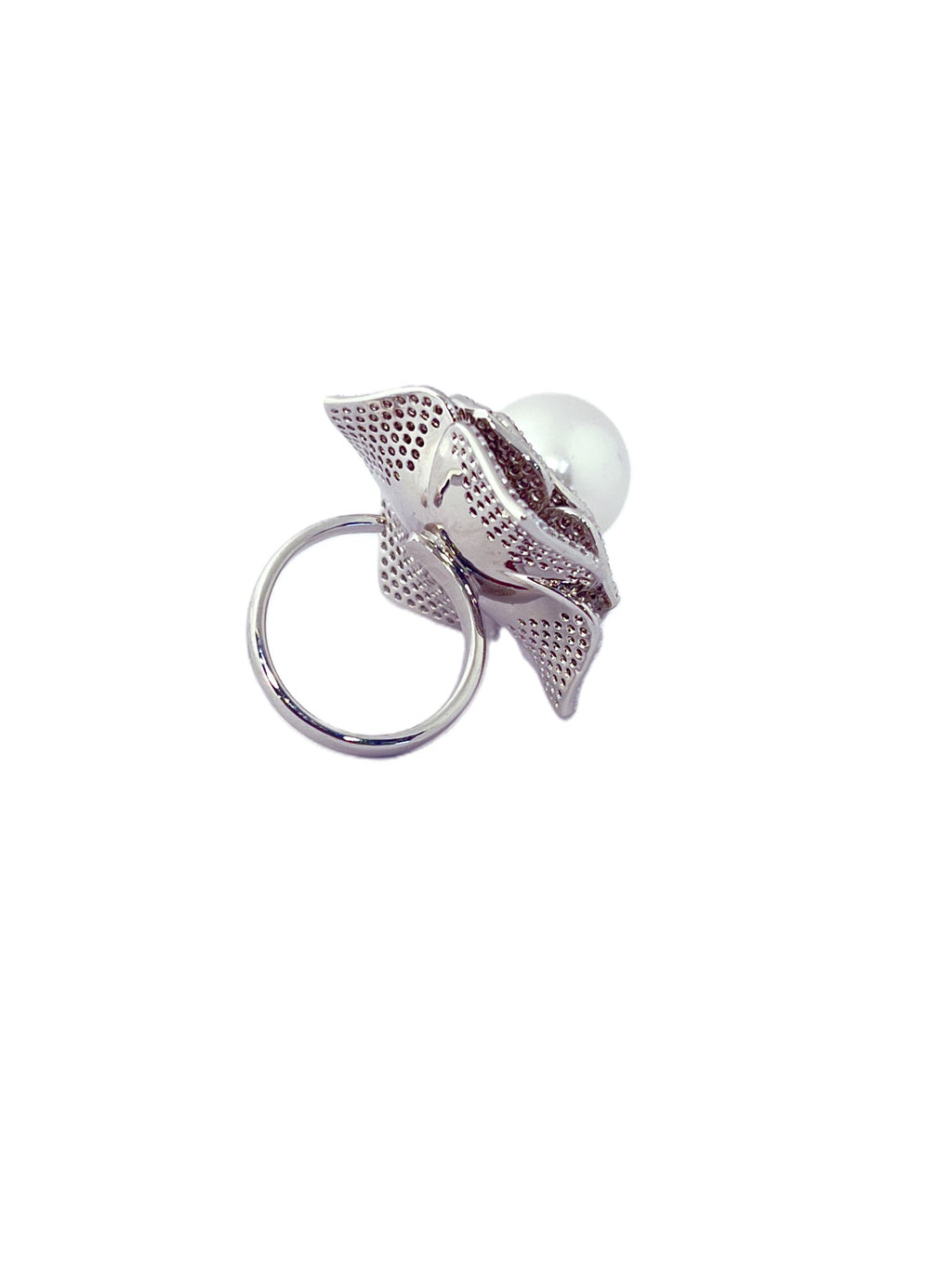 Anillo baño oro blanco flor microcircon y perla