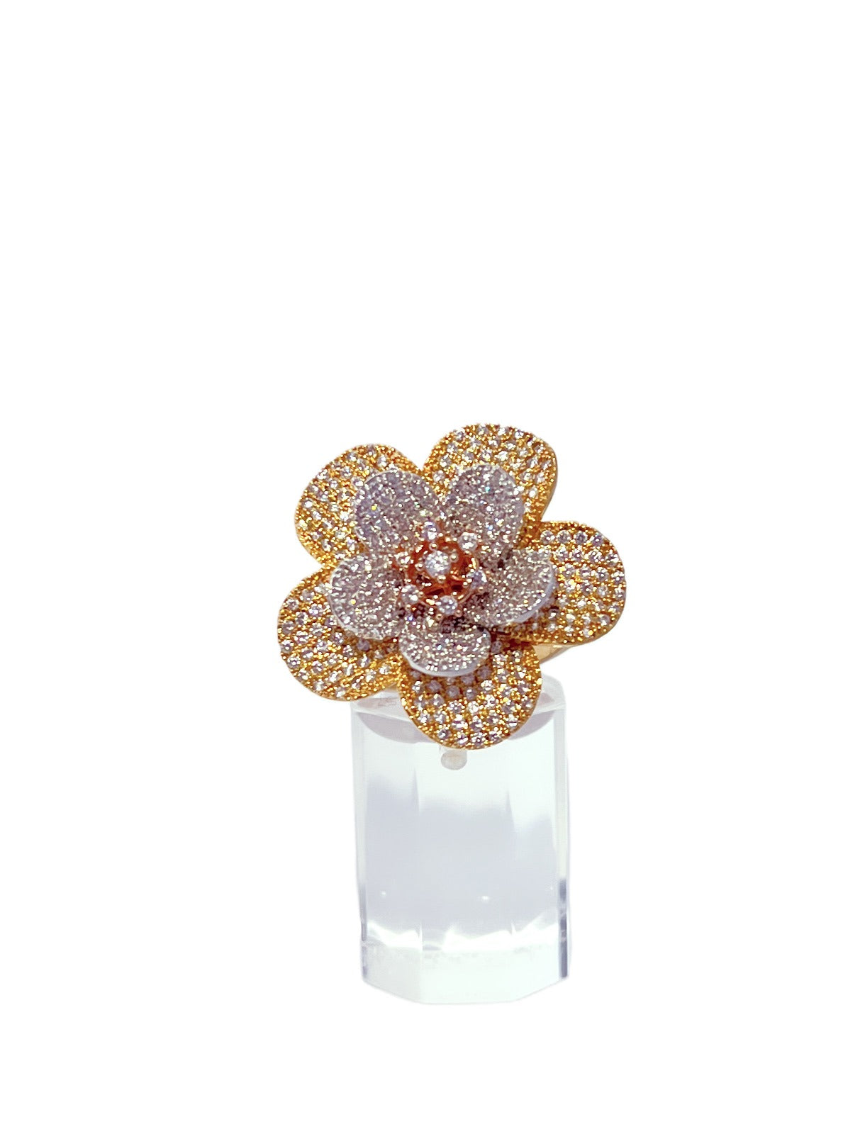 Anillo flor baño oro blanco y amarillo microcircones