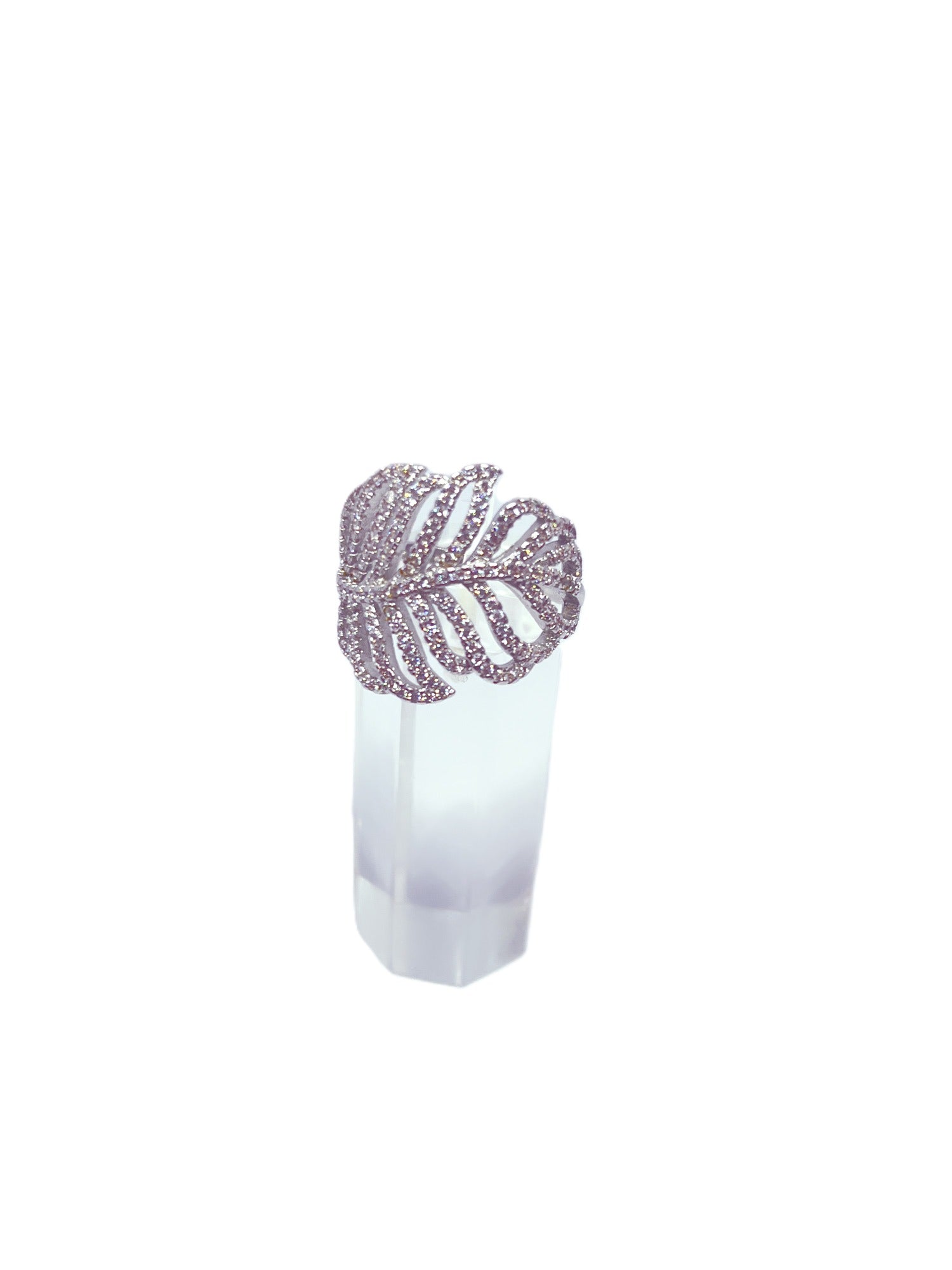 Anillo hoja baño oro blanco microcircones