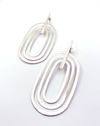 Aros ovalados con baño de plata, 60 x 30 mm