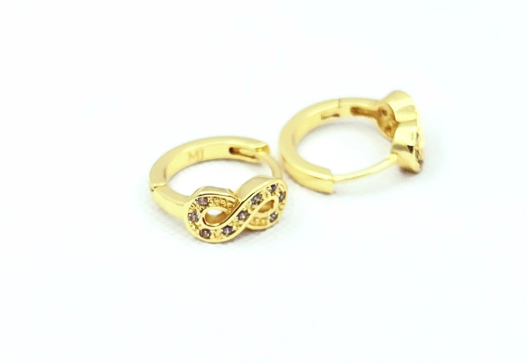 Argollas Huggie infinito con microcircones, baño de oro amarillo, 14 mm
