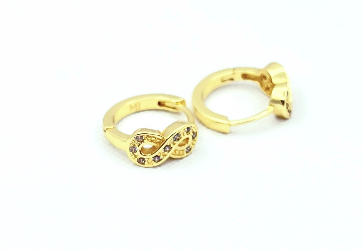 Argollas Huggie infinito con microcircones, baño de oro amarillo, 14 mm